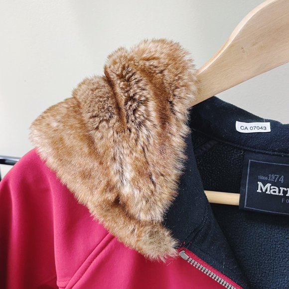 Marmot Furlong Fleece Lined Soft Shell Jacket With Fur Hood (L) - Picture 4 of 10